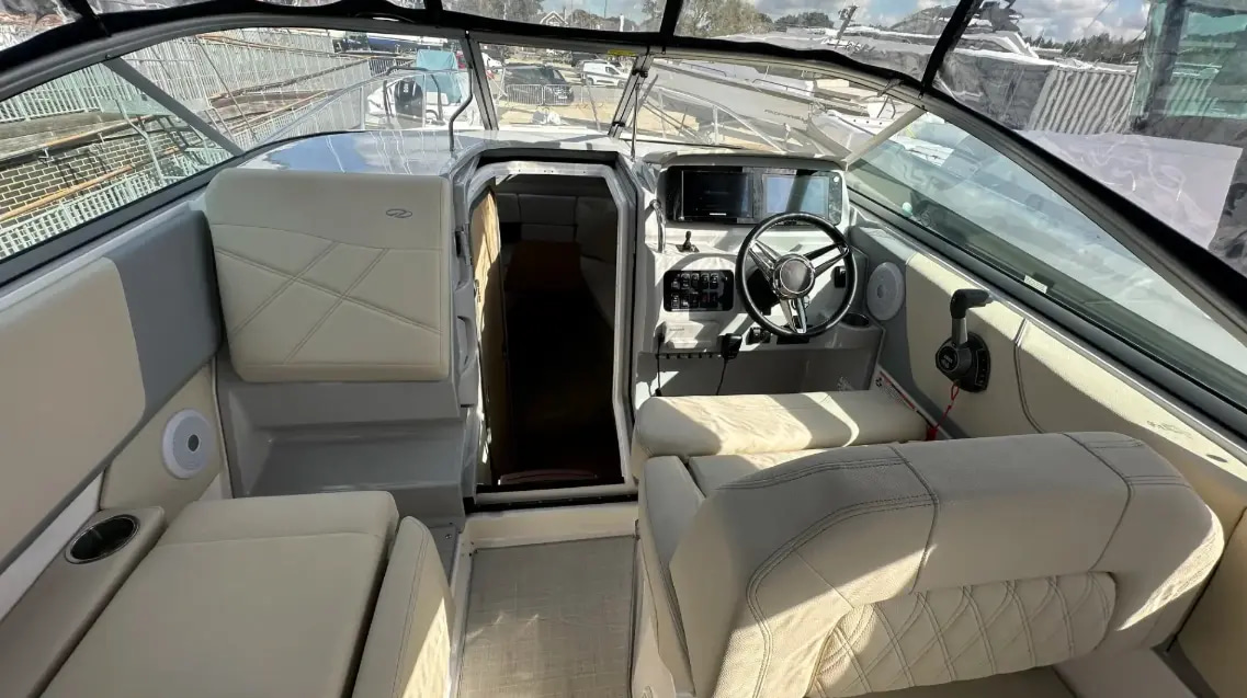2025 Regal 26 Express Cruiser te koop (photo 10)