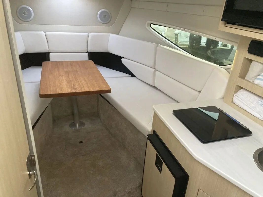 2025 Regal 26 Express Cruiser te koop (photo 19)