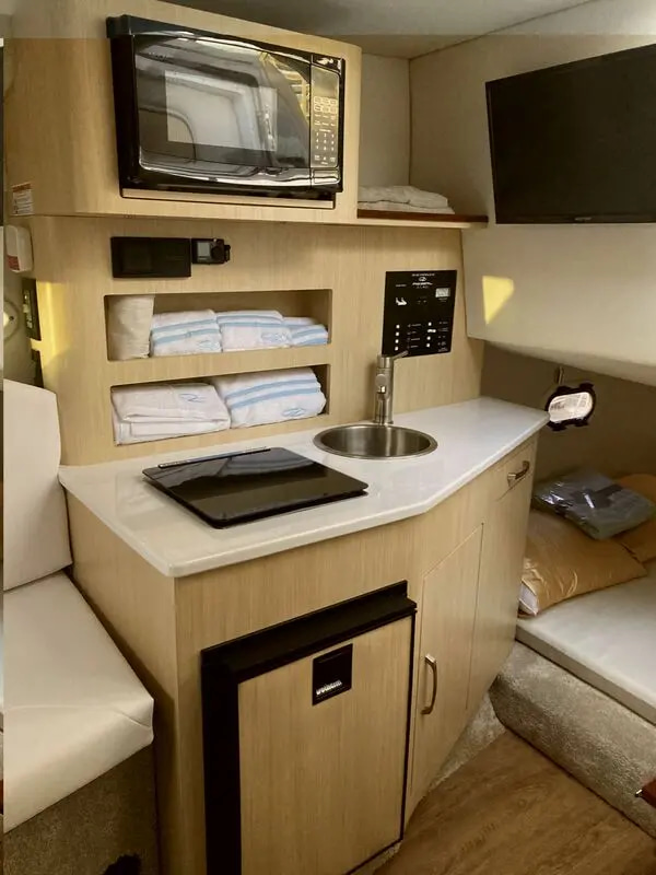 2025 Regal 26 Express Cruiser te koop (photo 21)