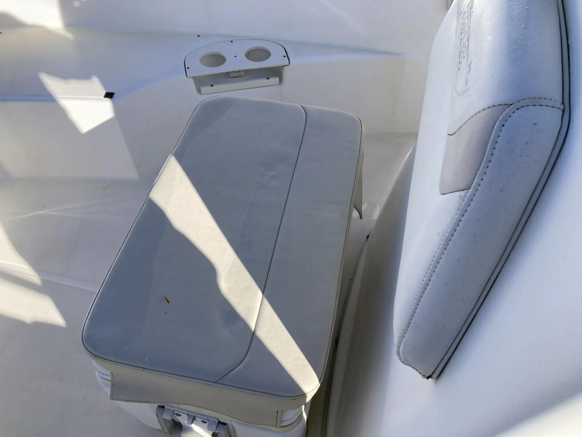 2003 Boston Whaler 210 Outrage en venta (photo 8)