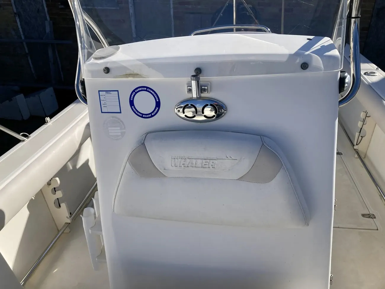 2003 Boston Whaler 210 Outrage en venta (photo 9)