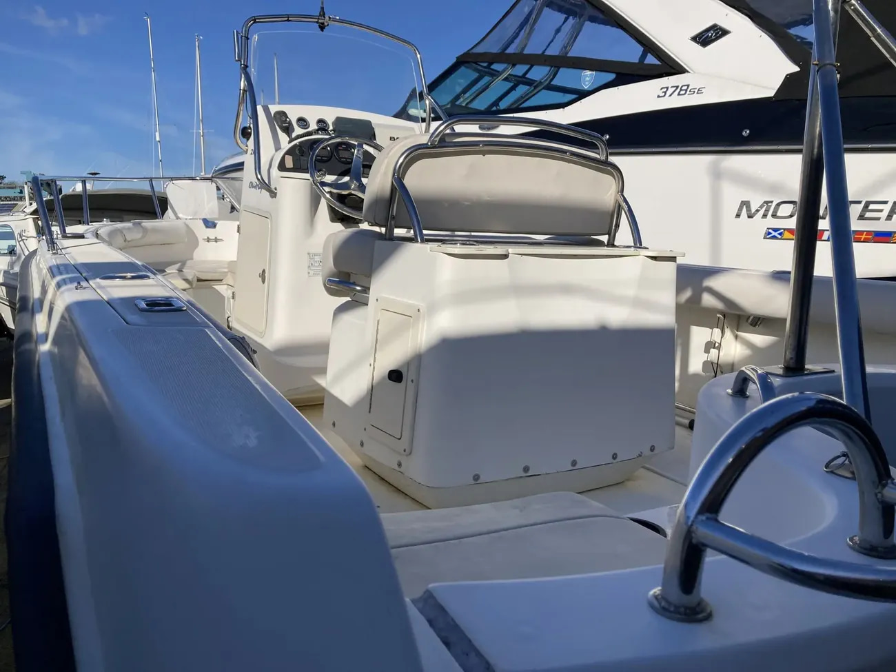 2003 Boston Whaler 210 Outrage en venta (photo 14)