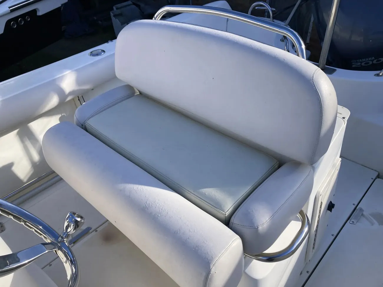 2003 Boston Whaler 210 Outrage en venta (photo 23)