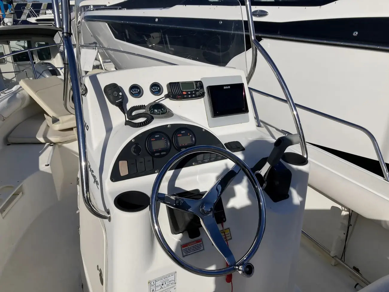 2003 Boston Whaler 210 Outrage en venta (photo 24)