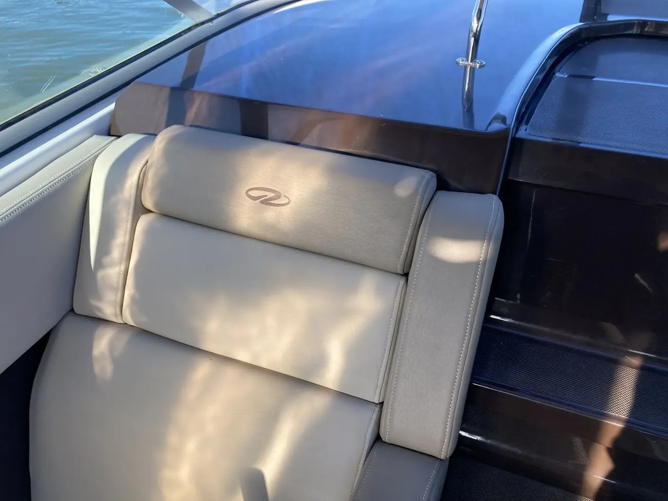 2014 Regal 280 Express à vendre (photo 6)
