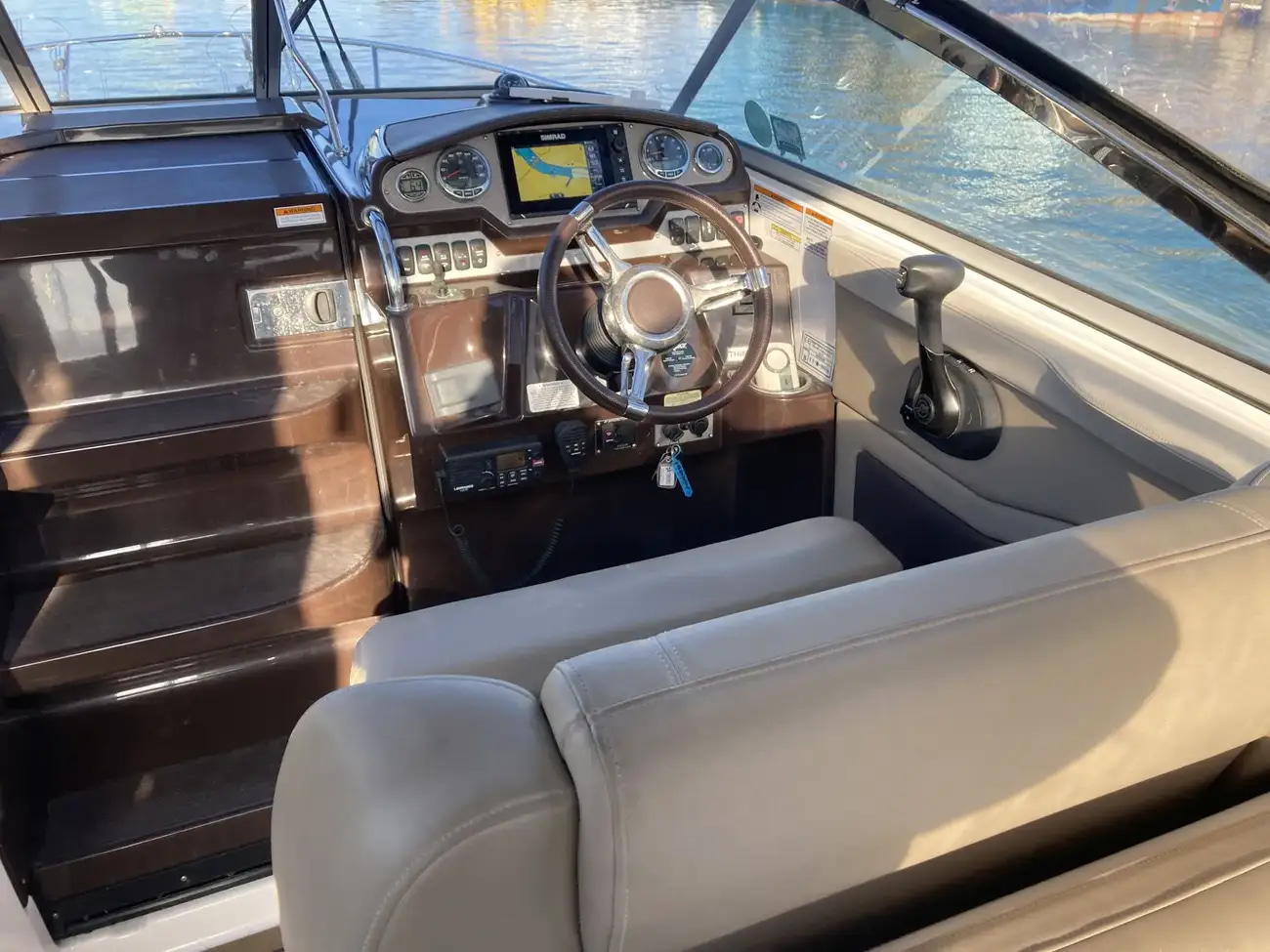 2014 Regal 280 Express à vendre (photo 10)