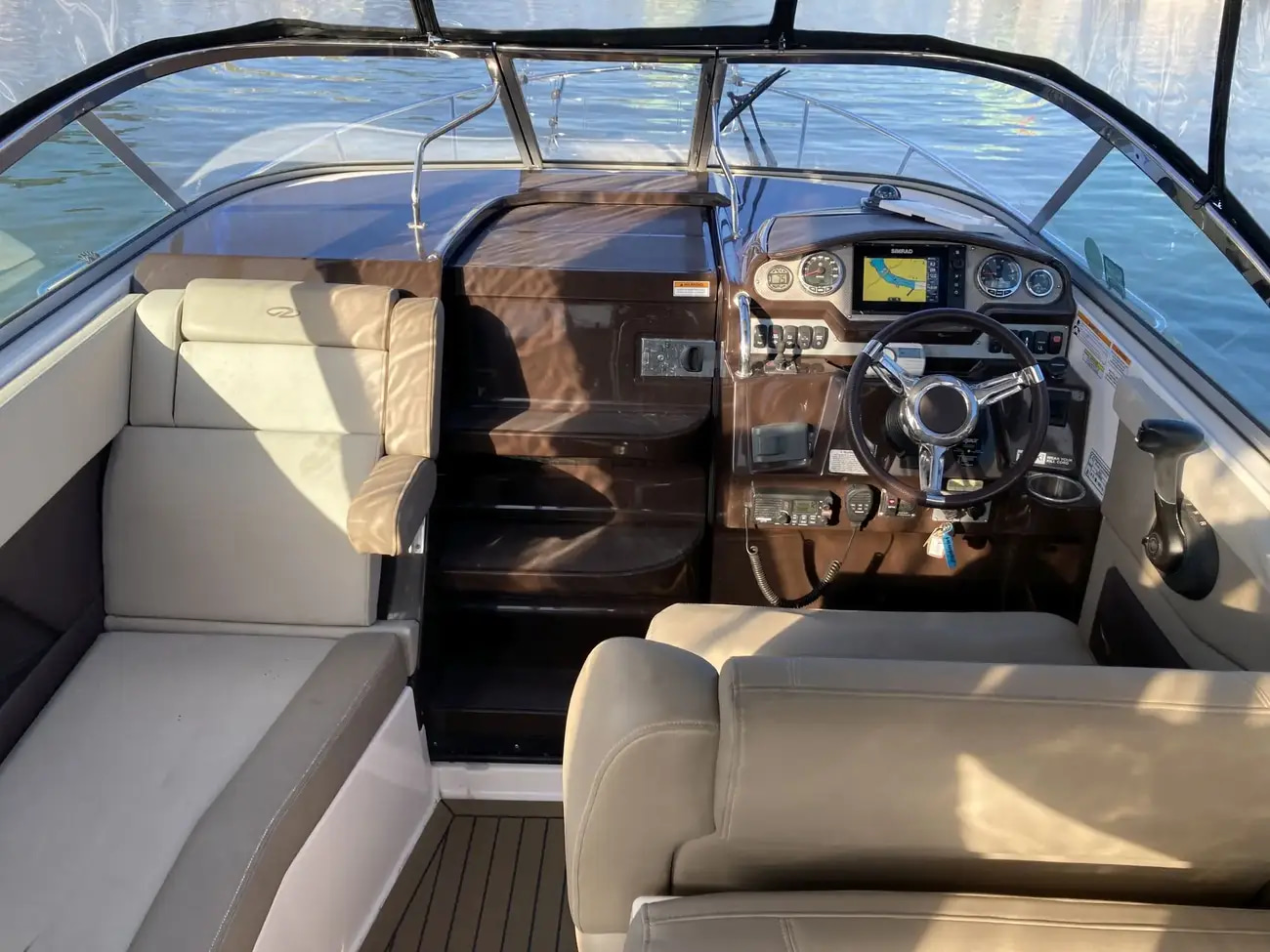 2014 Regal 280 Express à vendre (photo 23)