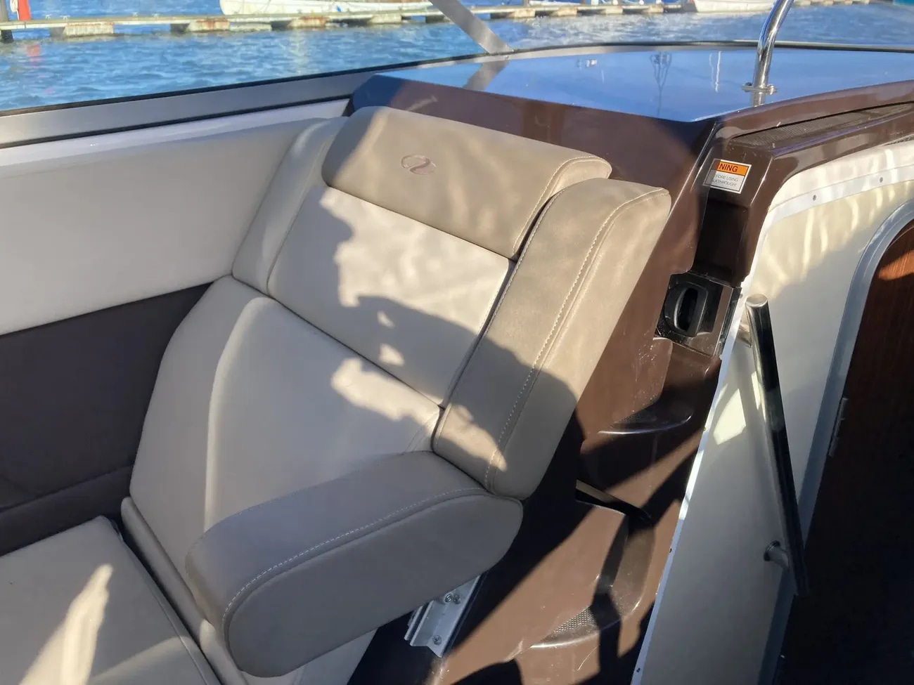 2014 Regal 280 Express à vendre (photo 32)