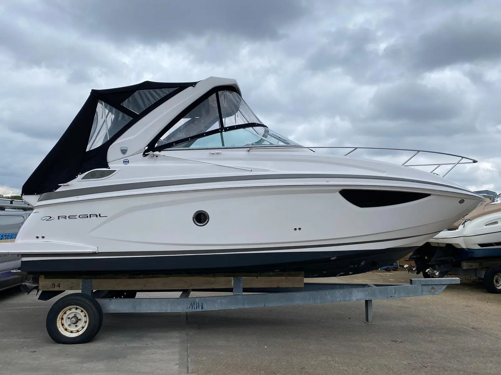 2014 Regal 280 Express à vendre (photo 48)