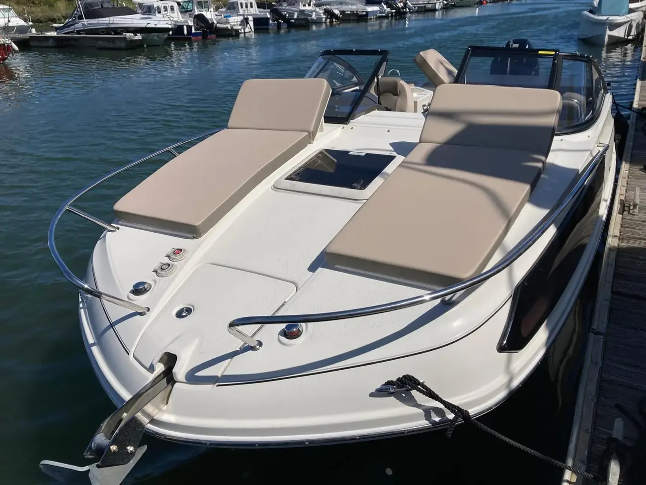 2019 Bayliner VR6 Cuddy Outboard à venda (photo 8)