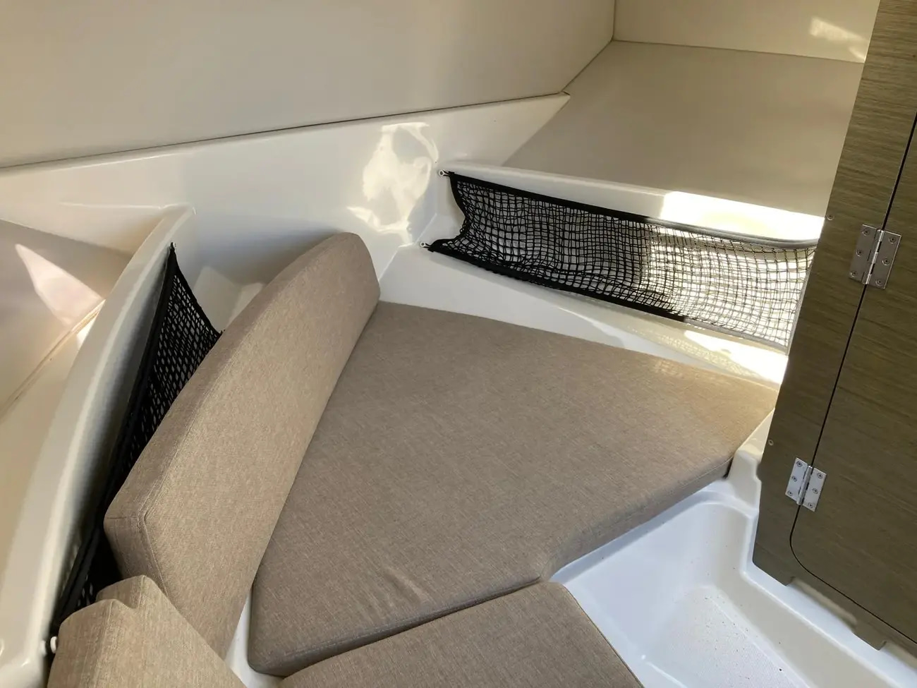 2019 Bayliner VR6 Cuddy Outboard à venda (photo 23)