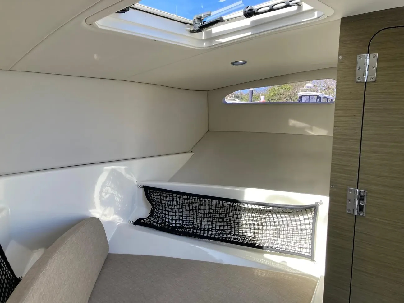 2019 Bayliner VR6 Cuddy Outboard à venda (photo 25)