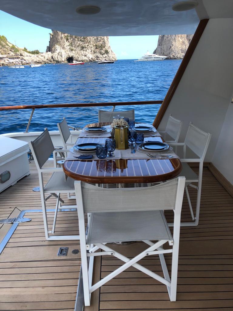 1983 Benetti 27 for sale (photo 3)