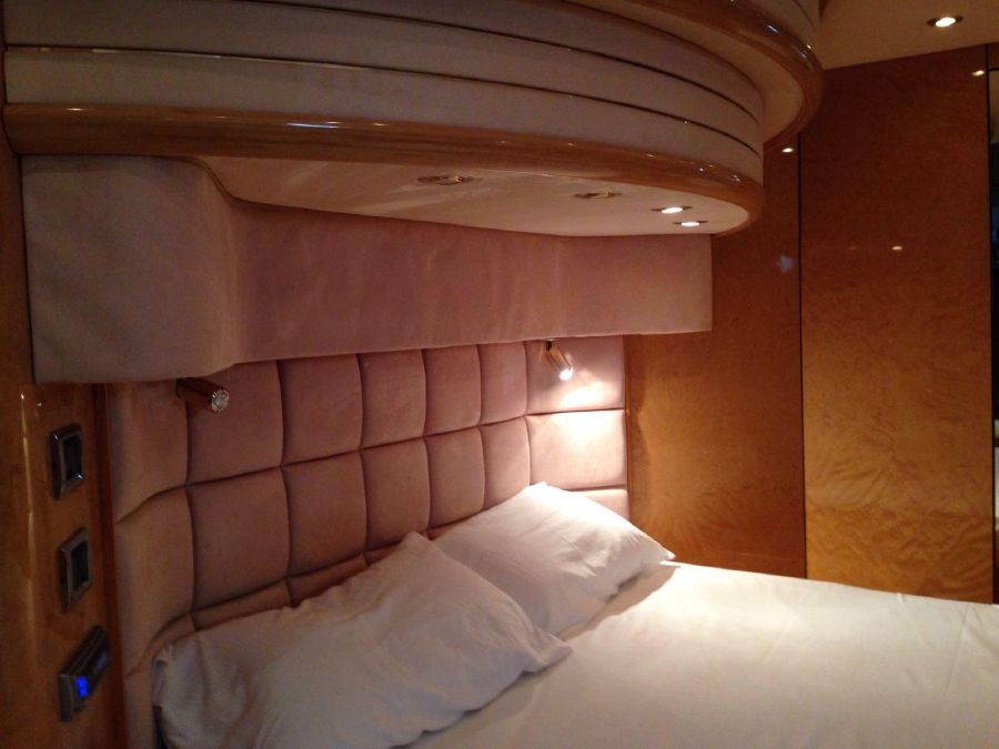 2003 Sunseeker Predator 75 te koop (photo 10)