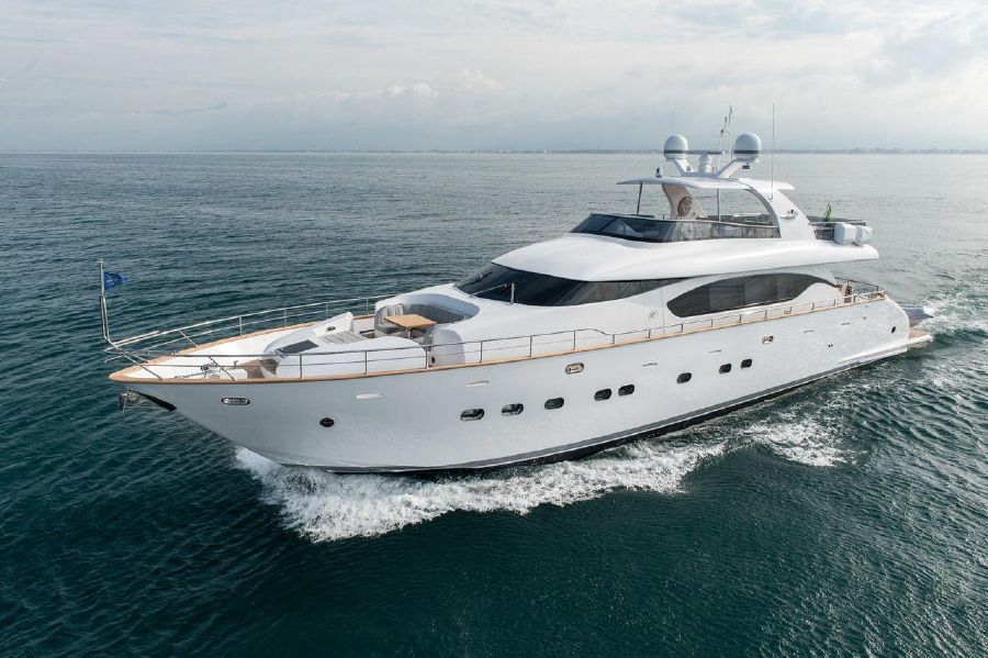 2002 Maiora 24 for sale (photo 2)