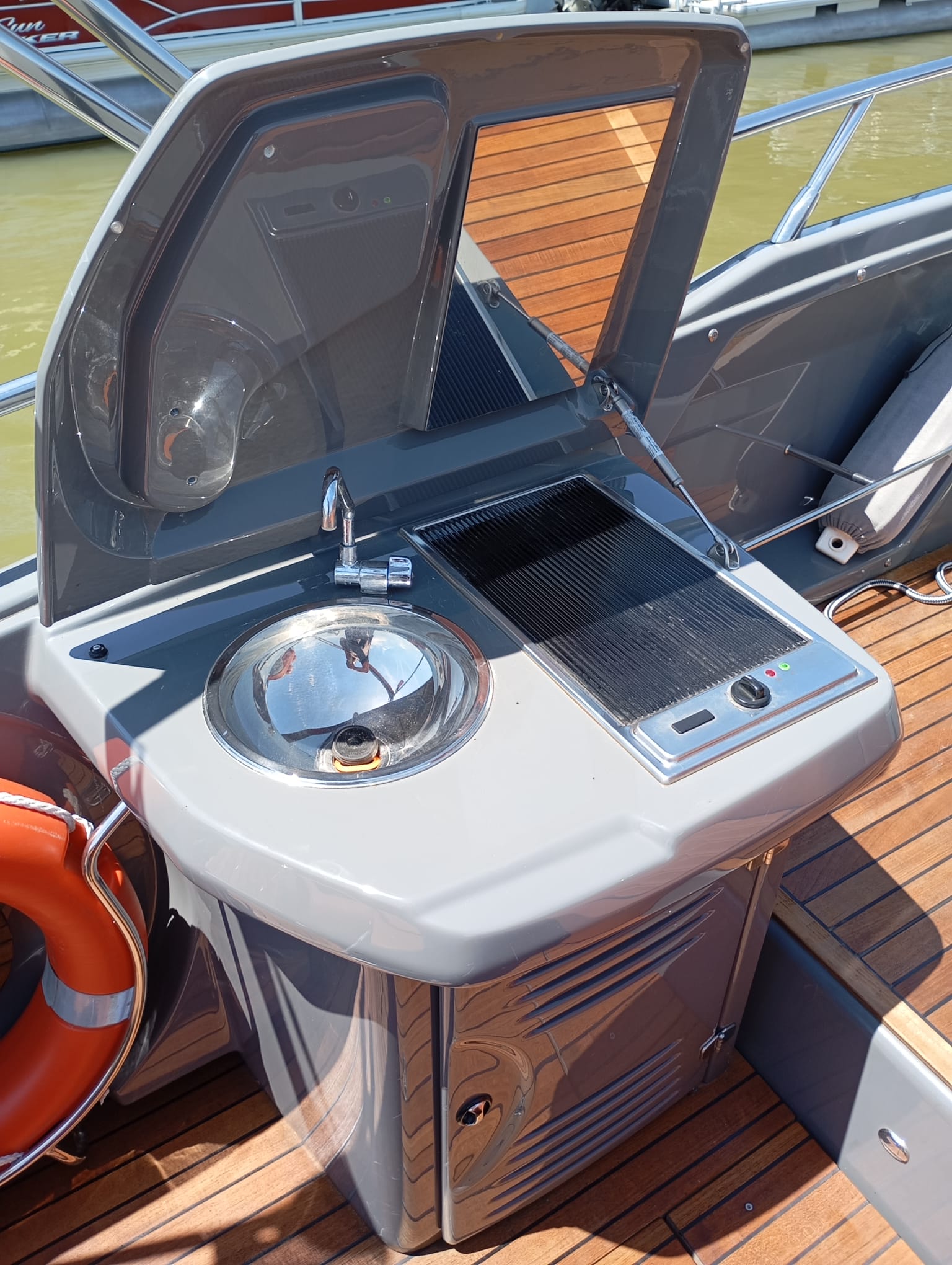 2020 Cranchi E30 te koop (photo 14)