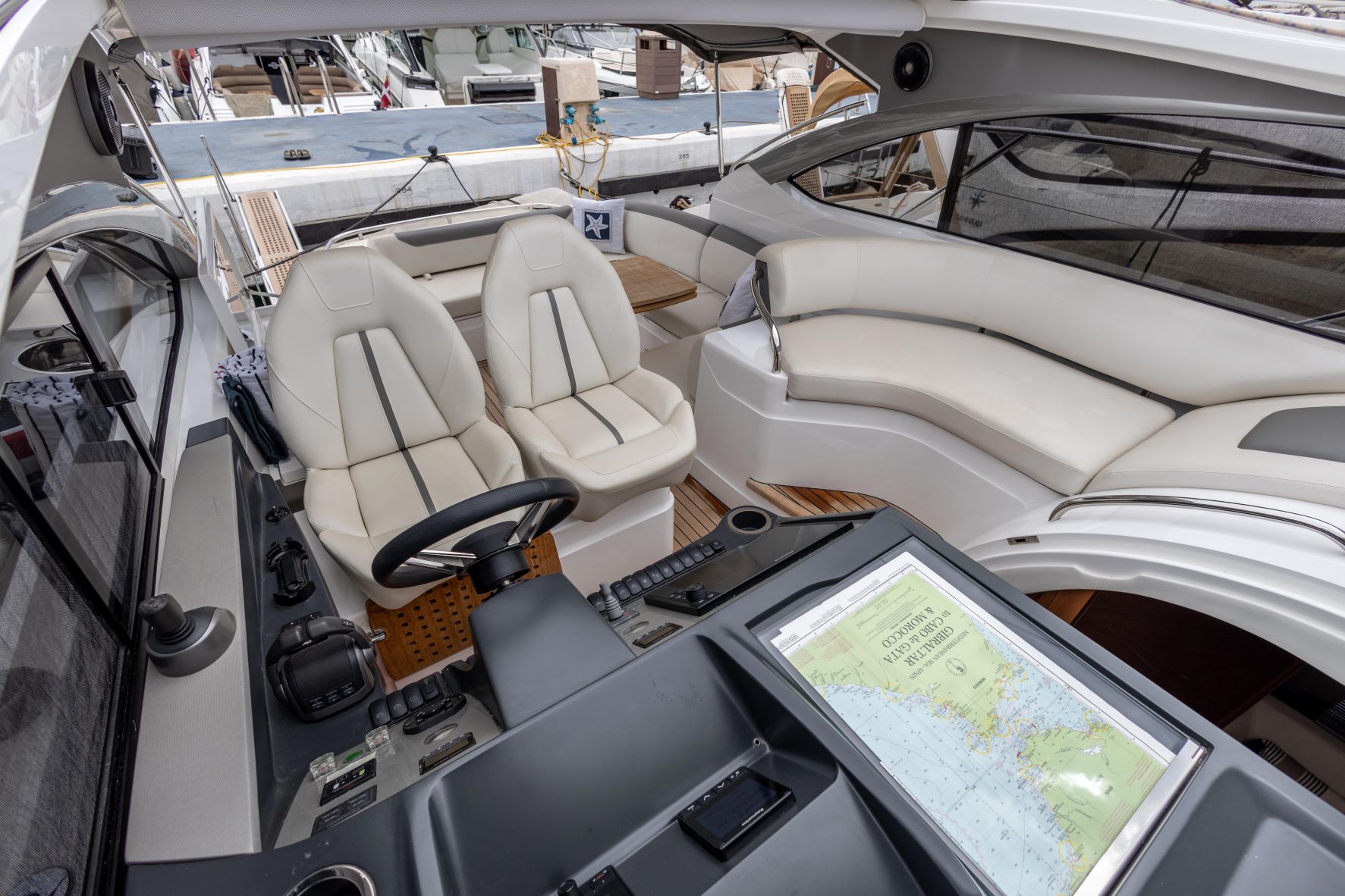2025 Princess V40 en venta (photo 19)