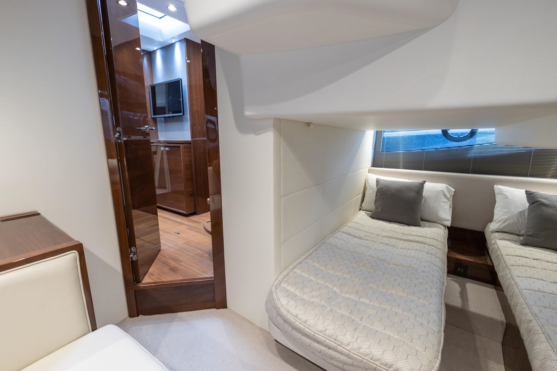 2025 Princess V40 en venta (photo 25)