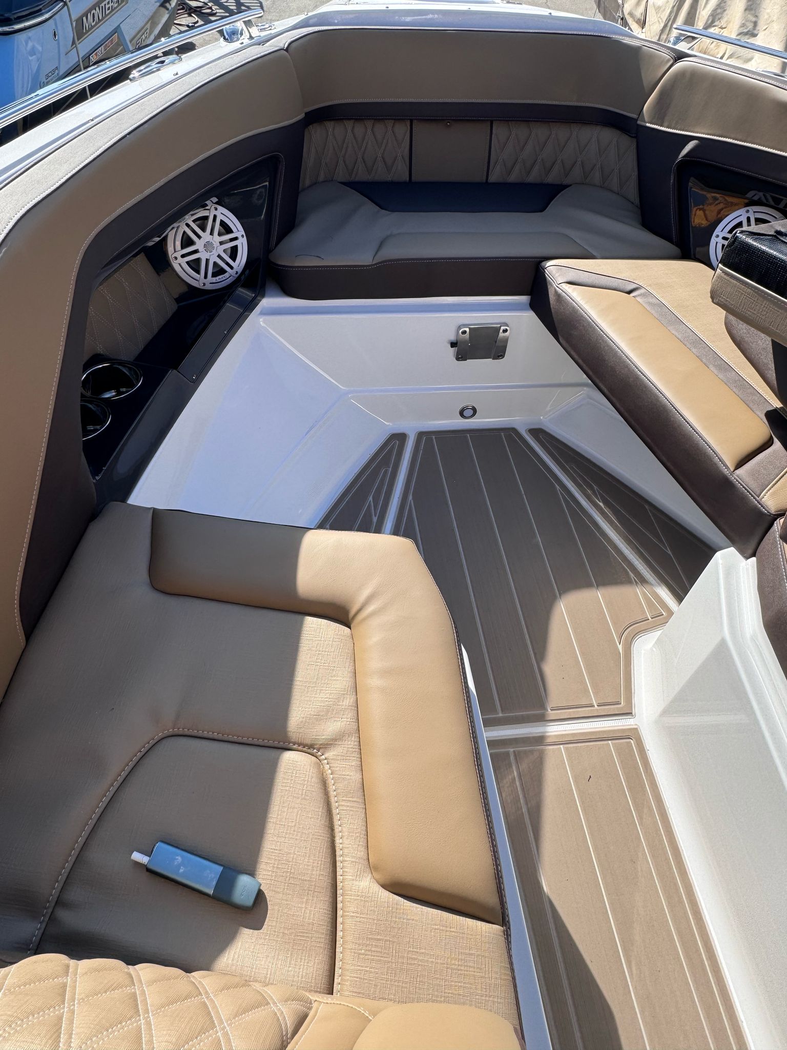 2025 Monterey 298 SS à vendre (photo 19)