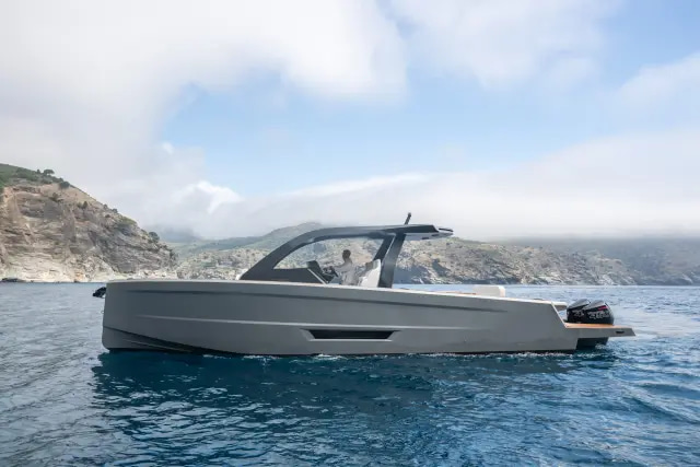 2025 Maxim Yachts MAX43 Race for sale (photo 11)