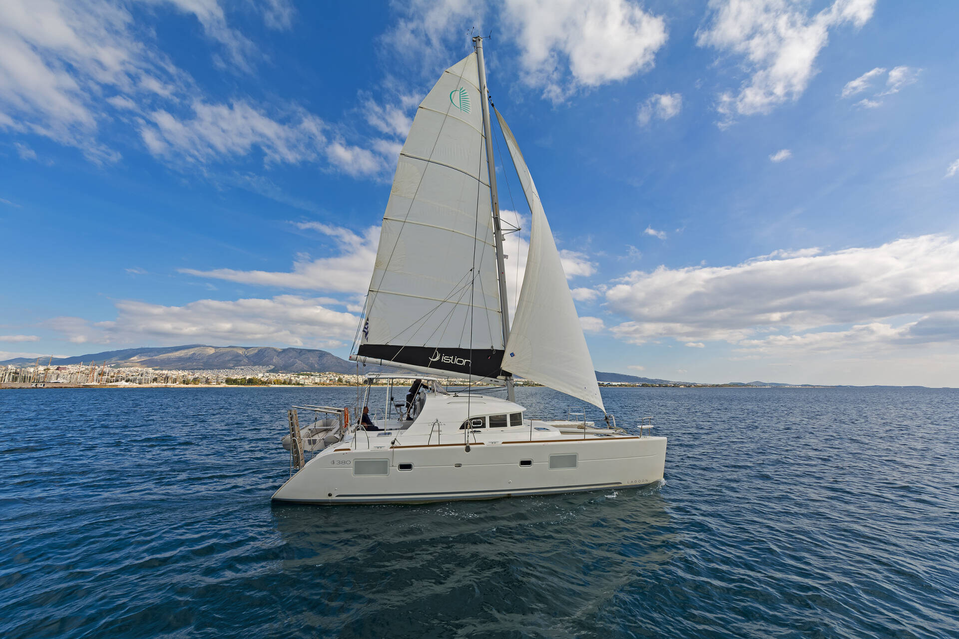 2017 Lagoon 380 for sale (photo 3)