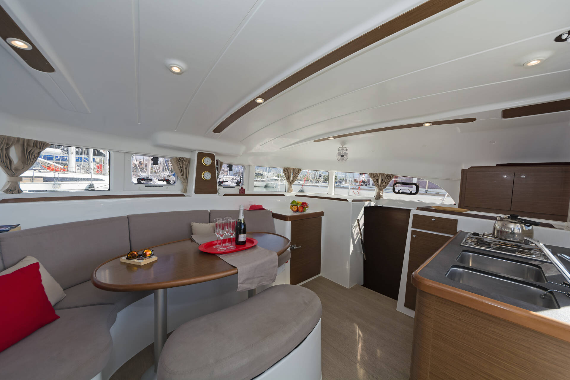 2017 Lagoon 380 for sale (photo 9)