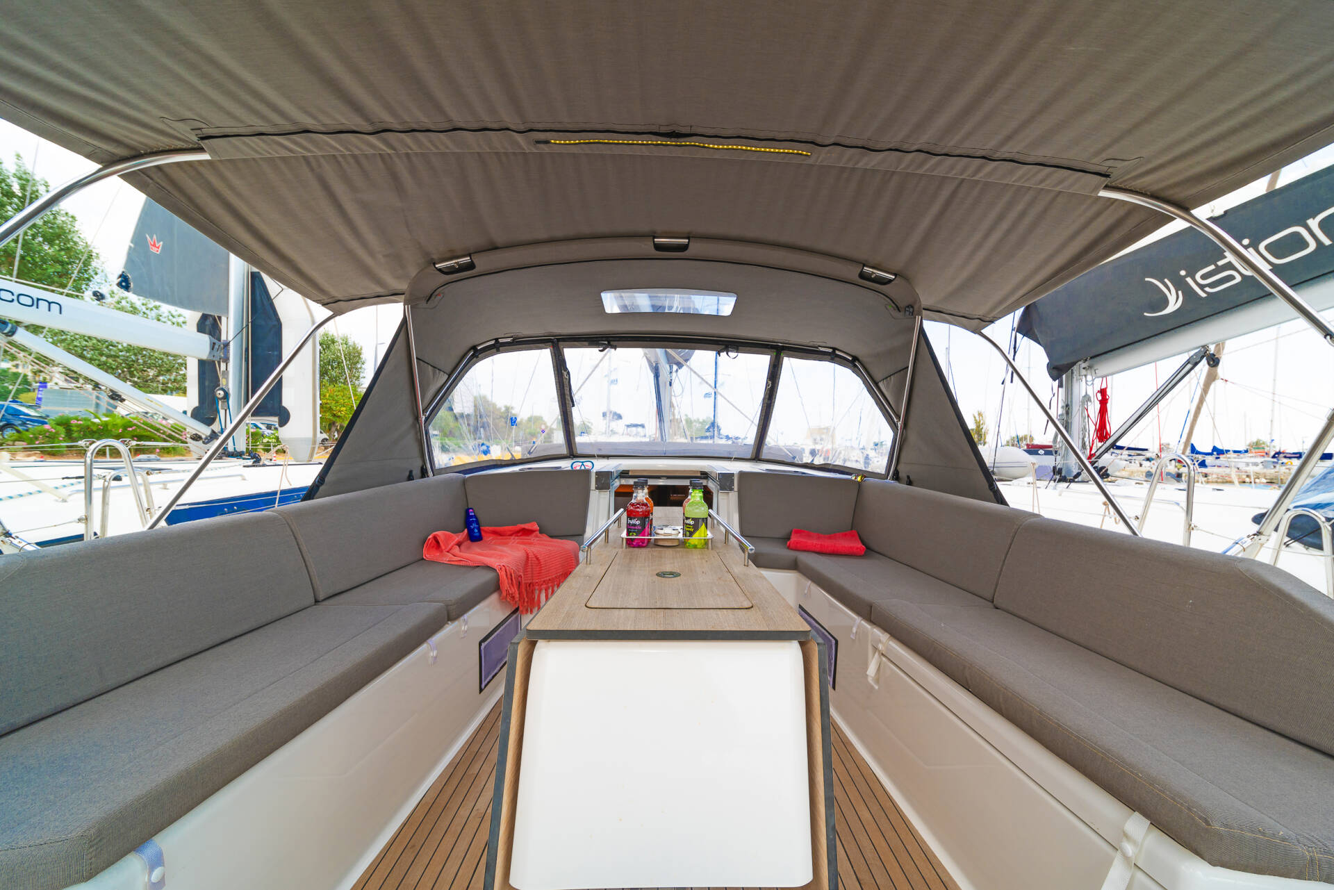 2021 Dufour 530 te koop (photo 5)