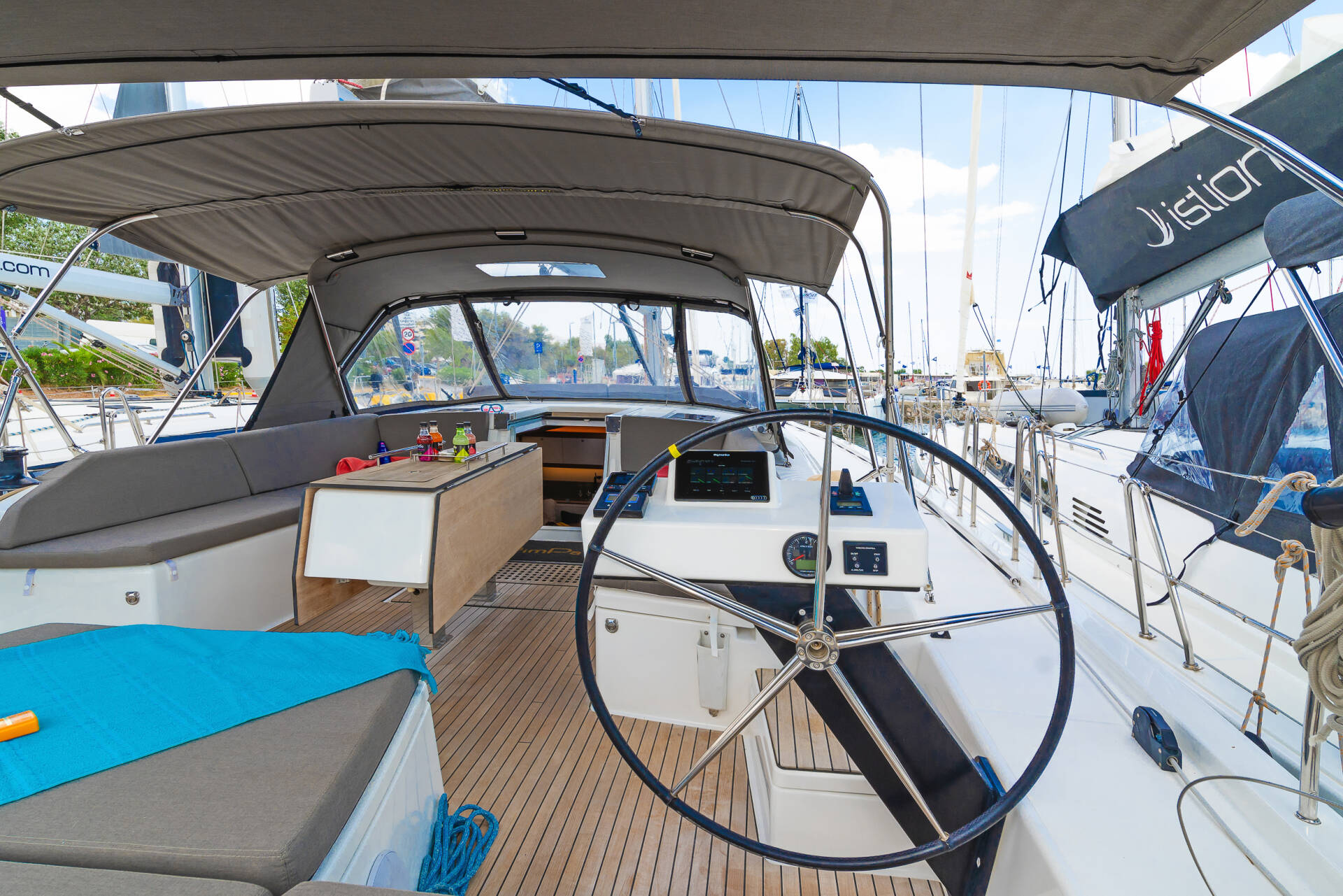 2021 Dufour 530 te koop (photo 6)