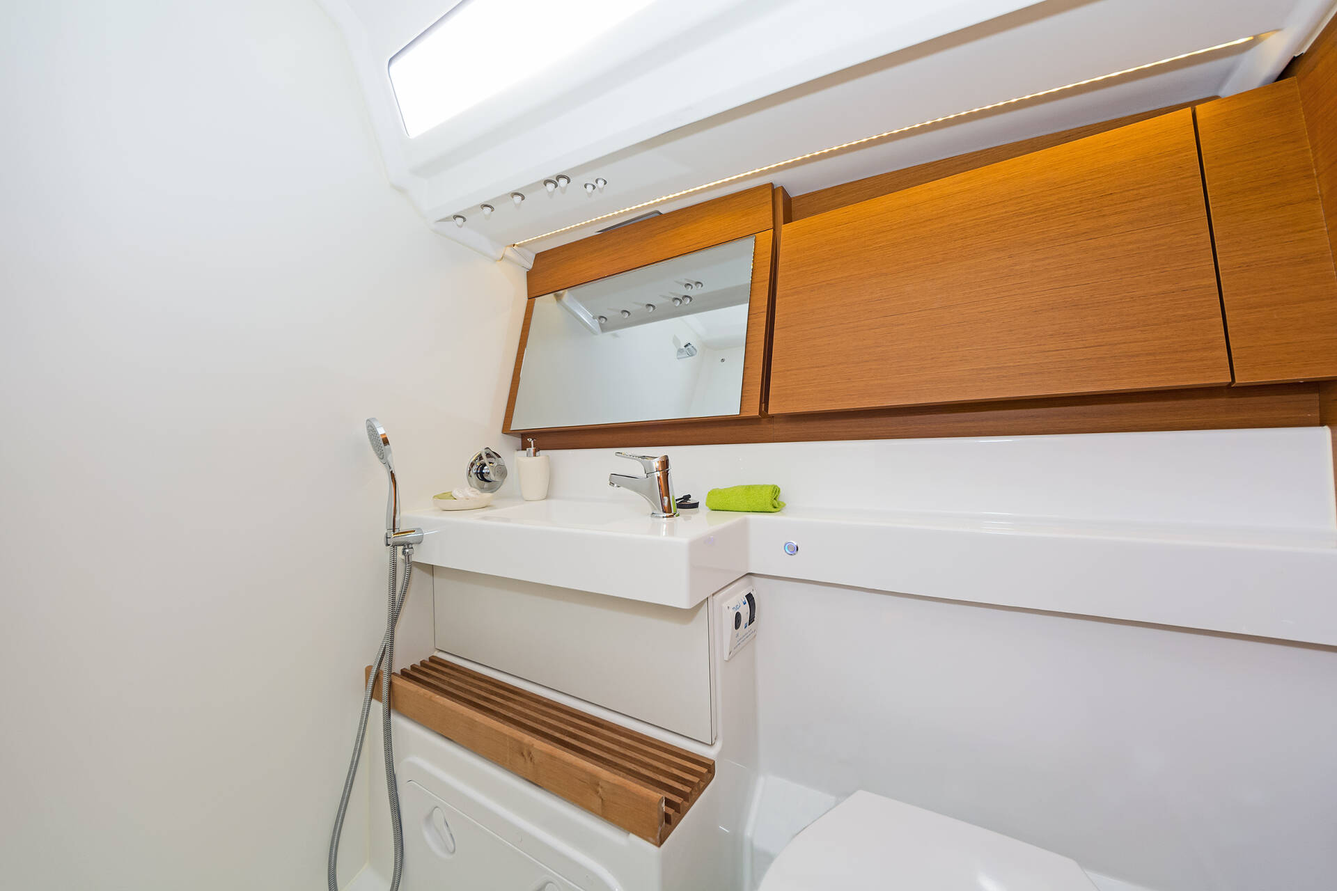 2020 Jeanneau Sun Odyssey 440 zu verkaufen (photo 14)