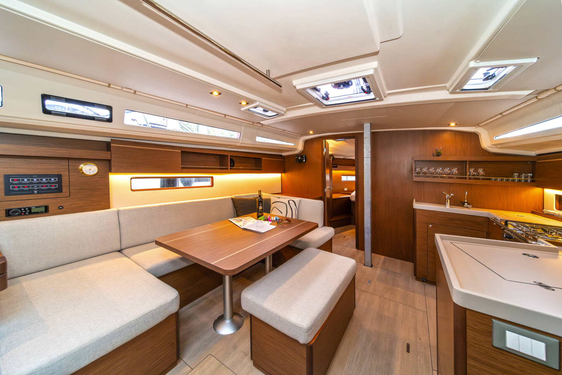 2024 Beneteau Oceanis 40.1 à vendre (photo 9)