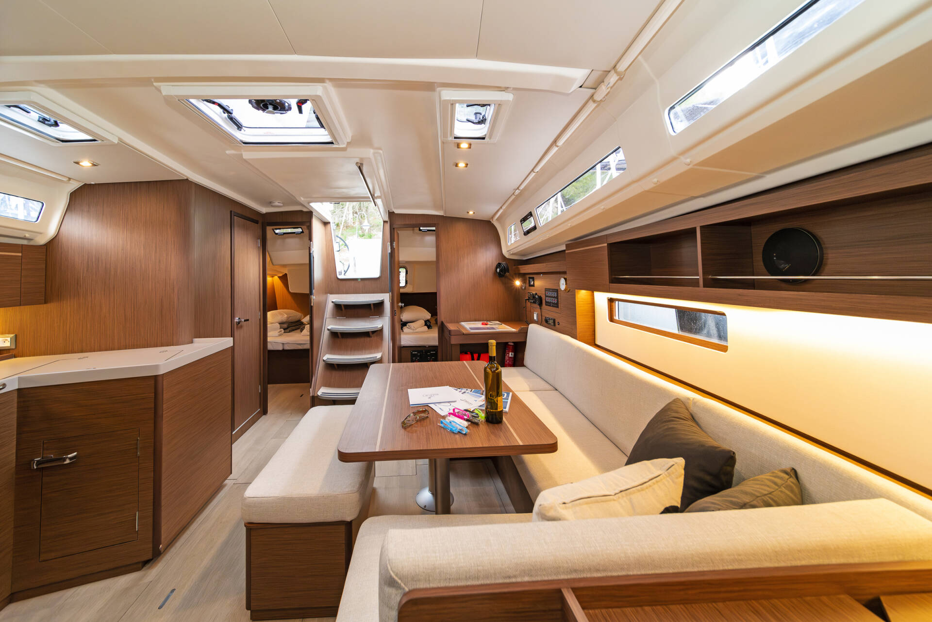 2023 Beneteau Oceanis 40.1 te koop (photo 10)