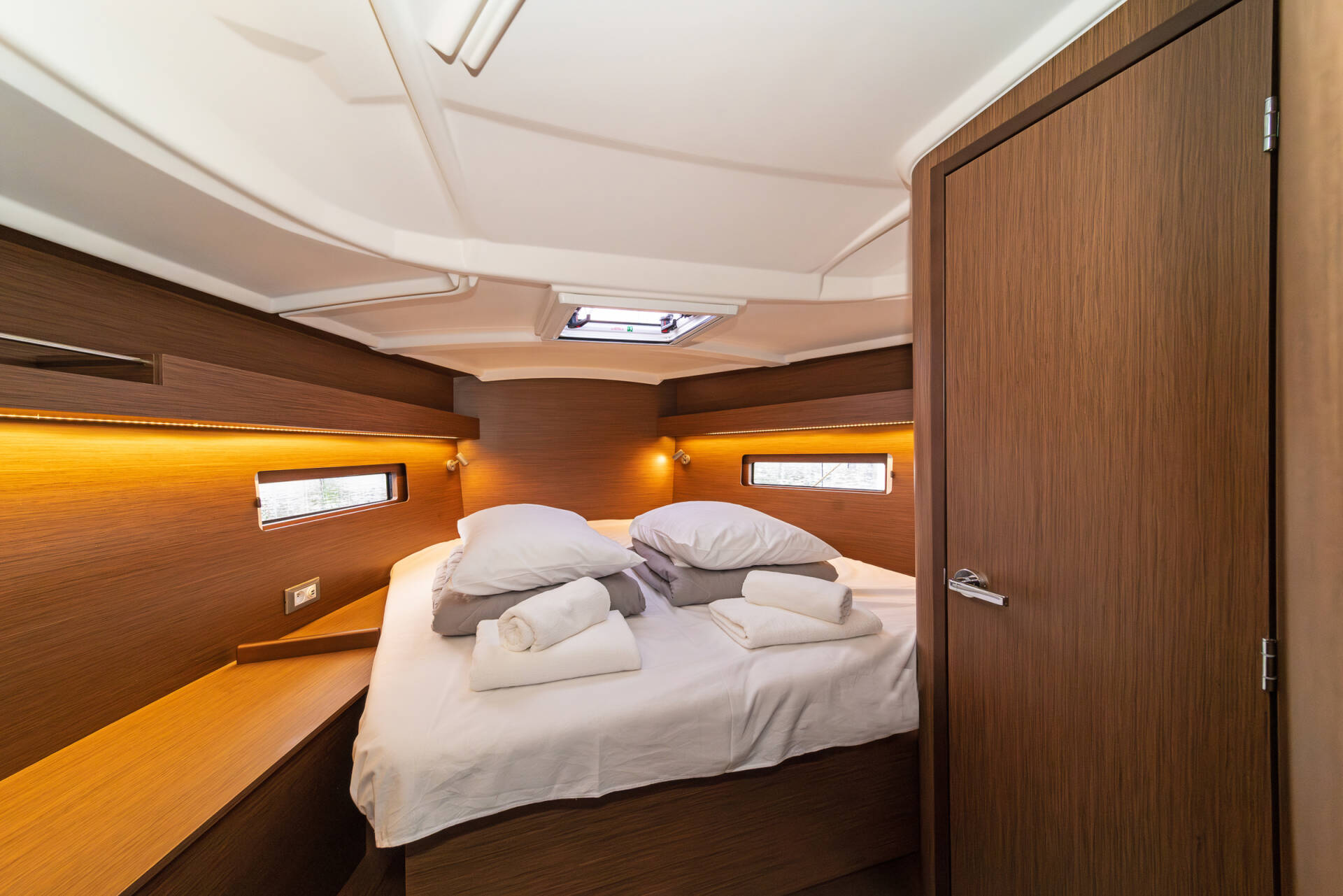 2023 Beneteau Oceanis 40.1 te koop (photo 15)
