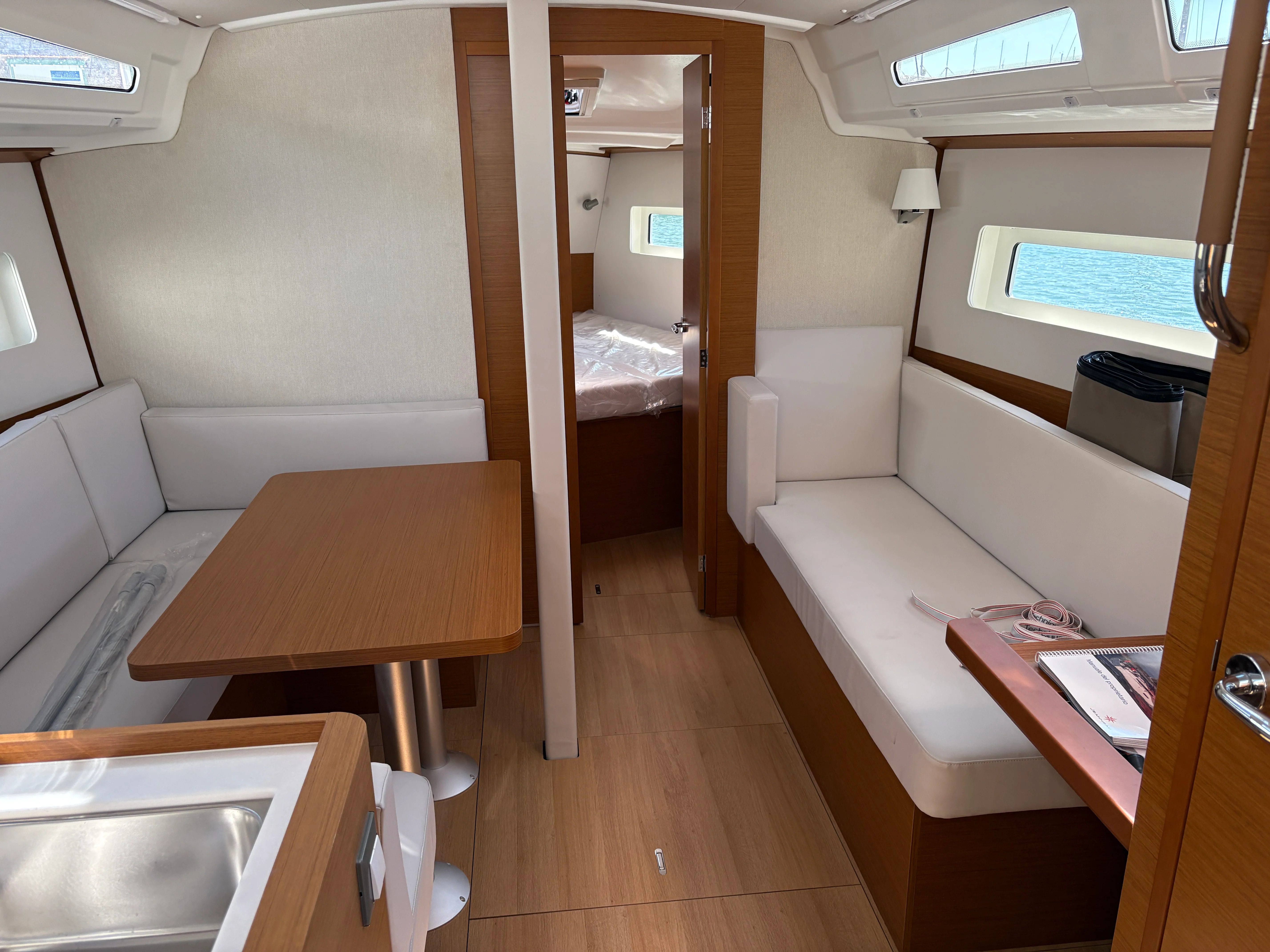 2025 Jeanneau Sun Odyssey 380 na czarter (photo 18)