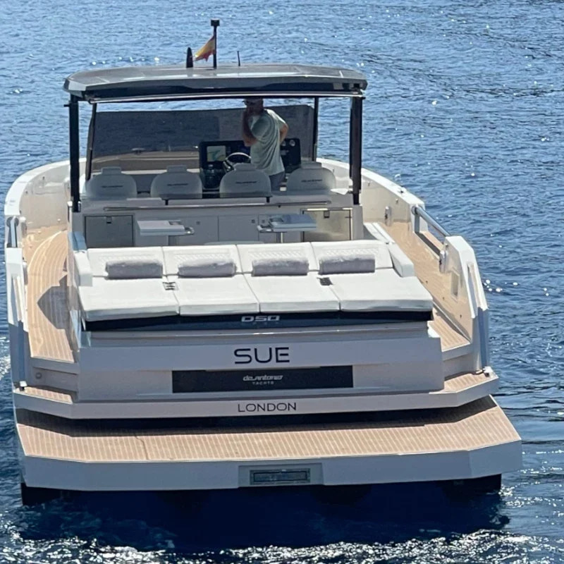 2022 De Antonio Yachts D50 zu chartern (photo 4)