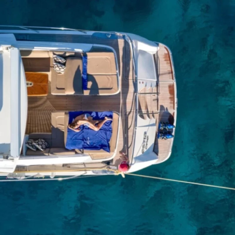 2007 Princess V70 for charter (photo 5)