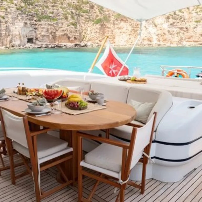 2021 Mangusta 108 zu chartern (photo 34)