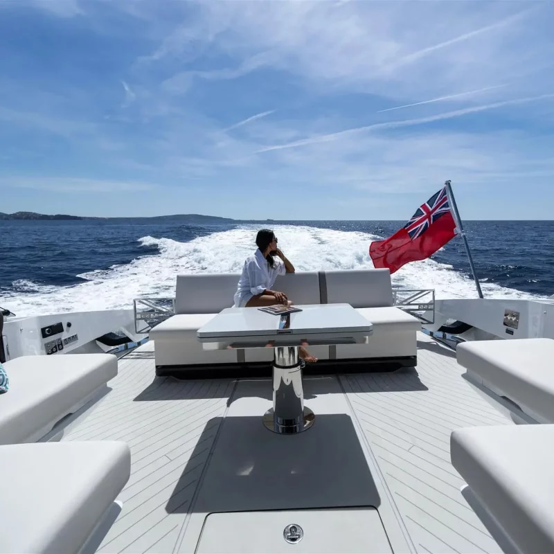2025 Sunseeker Superhawk 55 à louer (photo 13)