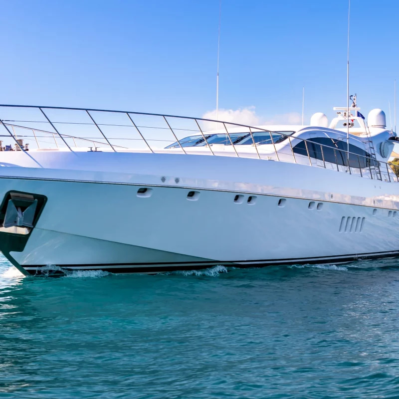 2003 Mangusta 108 for charter (photo 2)
