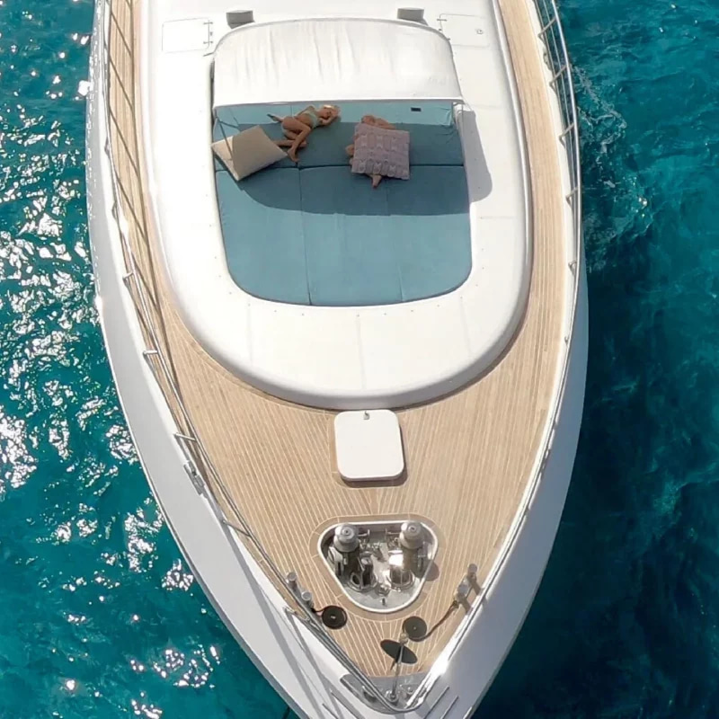 2003 Mangusta 108 for charter (photo 7)