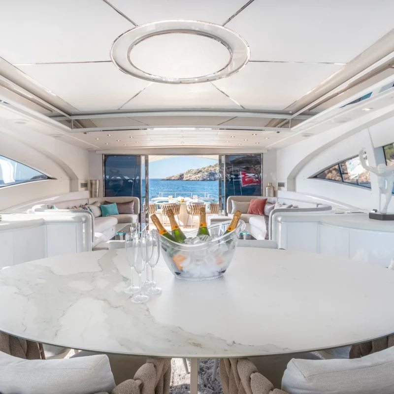2003 Mangusta 108 for charter (photo 17)