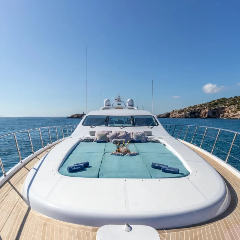 2003 Mangusta 108 for charter (photo 23)
