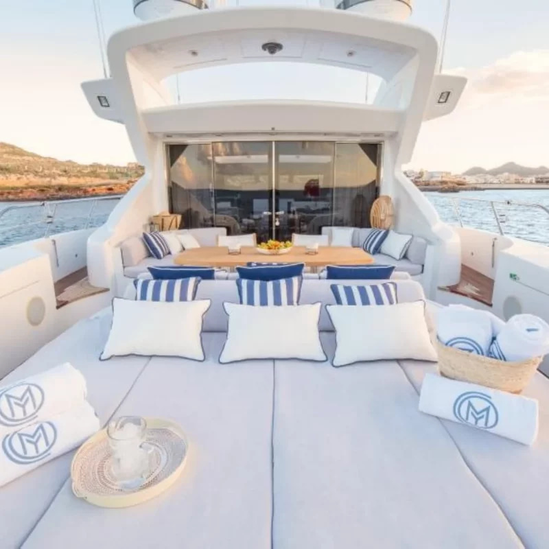 2006 Mangusta 92 te huur (photo 15)