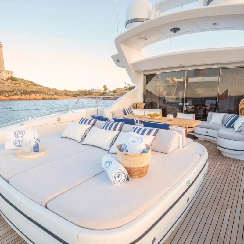 2006 Mangusta 92 te huur (photo 16)