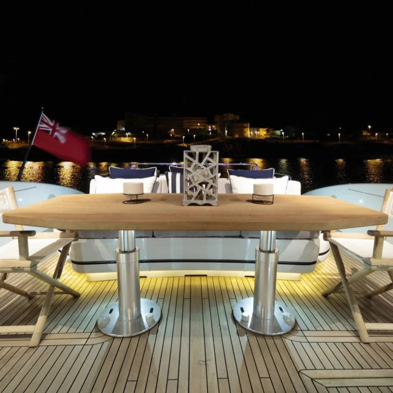 2006 Mangusta 92 te huur (photo 19)