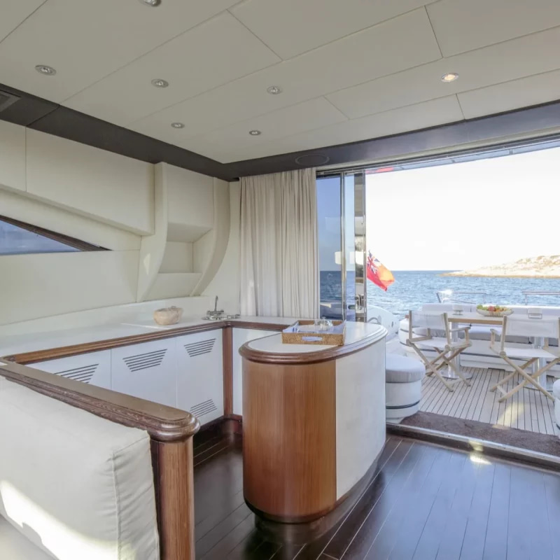 2006 Mangusta 92 te huur (photo 20)