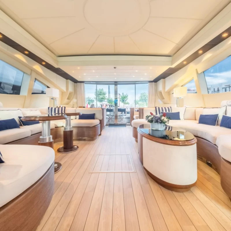 2006 Mangusta 92 te huur (photo 24)