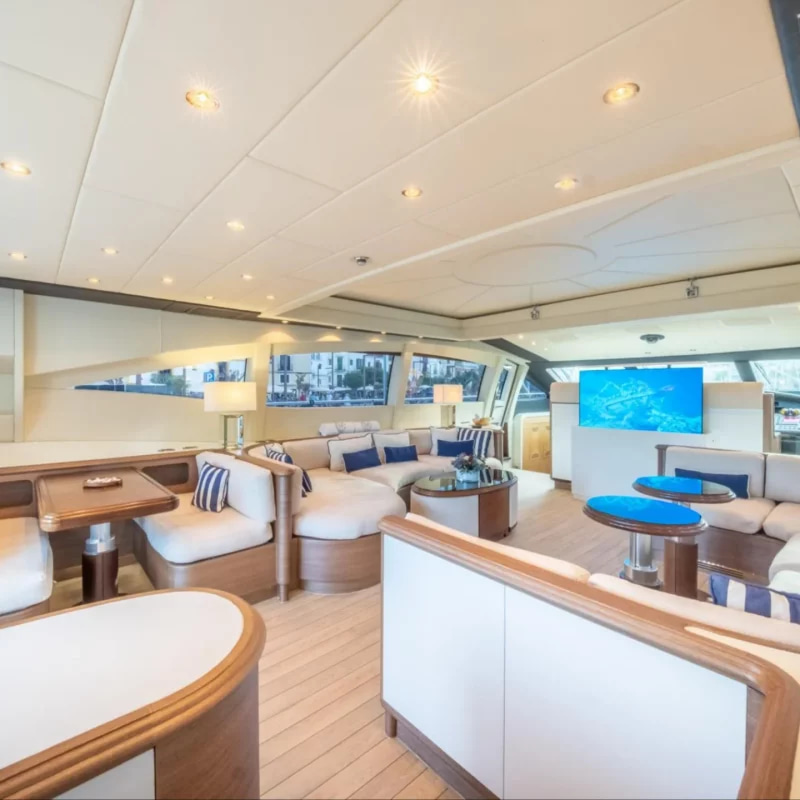 2006 Mangusta 92 te huur (photo 28)