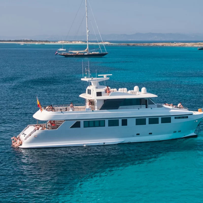 2010 Explorer 92 en alquiler (photo 3)