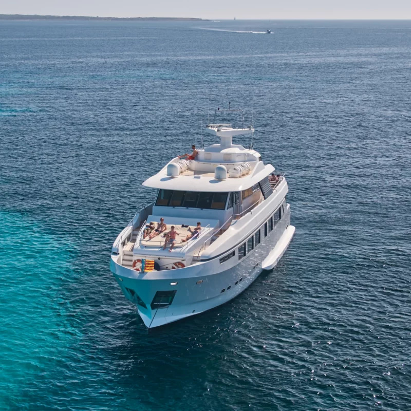 2010 Explorer 92 en alquiler (photo 4)