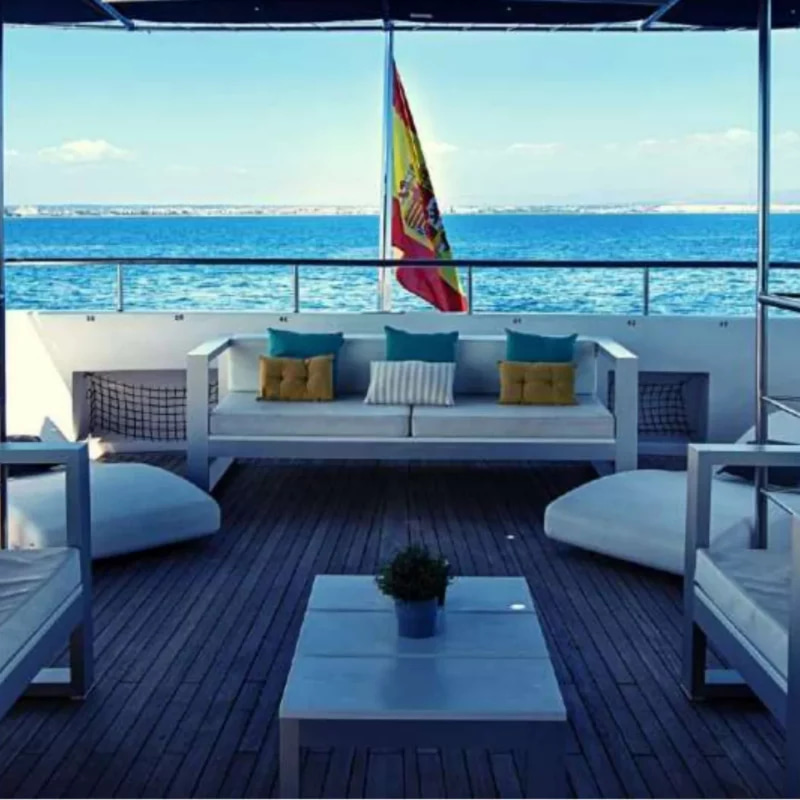 2010 Explorer 92 en alquiler (photo 9)